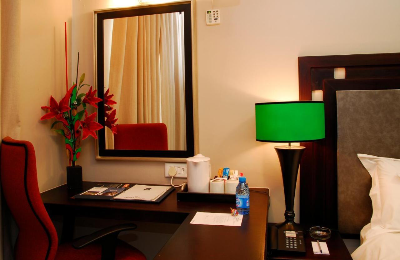 Bon Hotel Емпангени Екстериор снимка